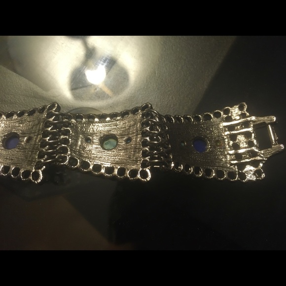 Silver colour metal bracelet with blue, green, and turquoise stones. - Picture 5 of 5